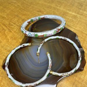 Vintage Cloisonné Enamel Hand Painted Hinged Bangle Bracelet And Earrings Set